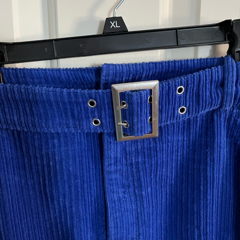 Corduroy Mini skirt - Picture 2 of 7